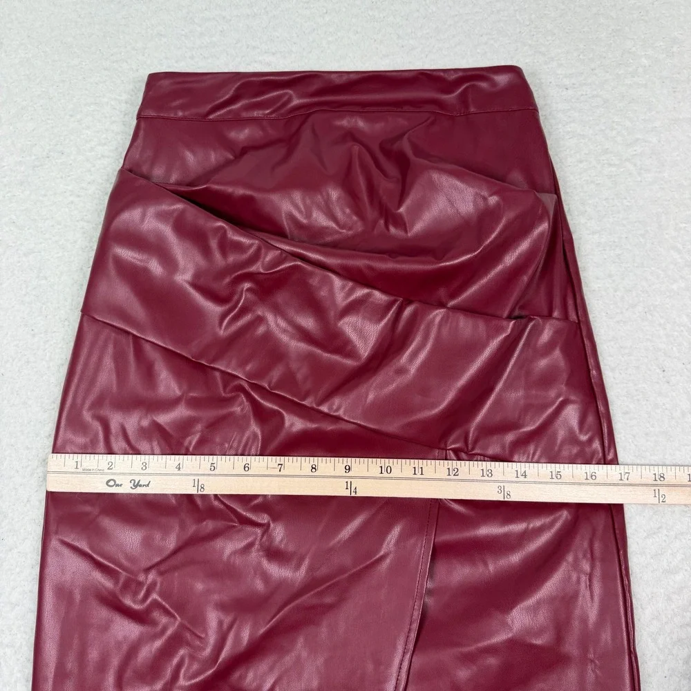 NWT Commense Faux Leather Midi Skirt Vegan‎ XS Burgundy Ruched Front Slit Pencil